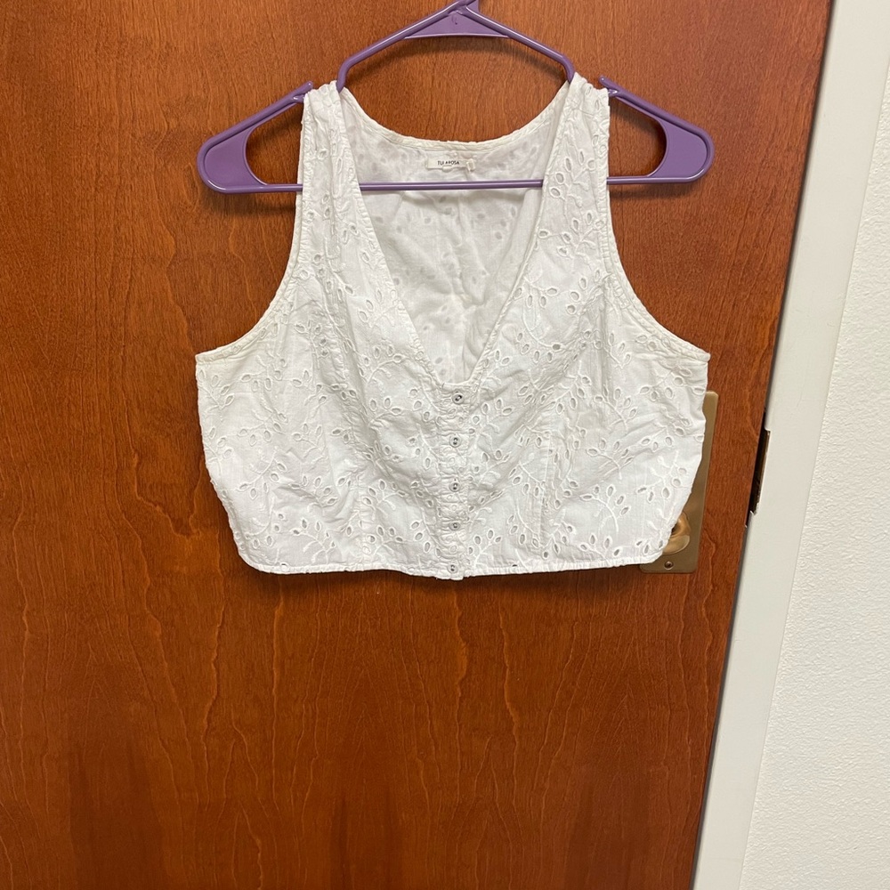 White crop tank
